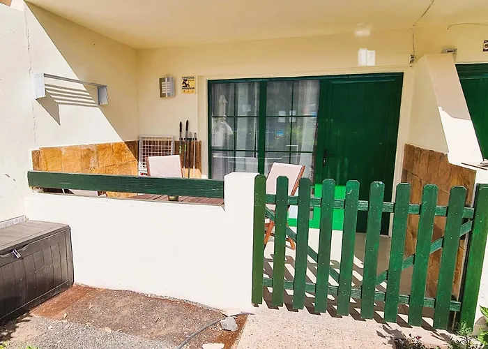 Lägenhet Sunny With Pool View By Ocean Costa De Antigua