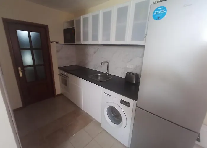 Sunny With Pool View By Ocean *